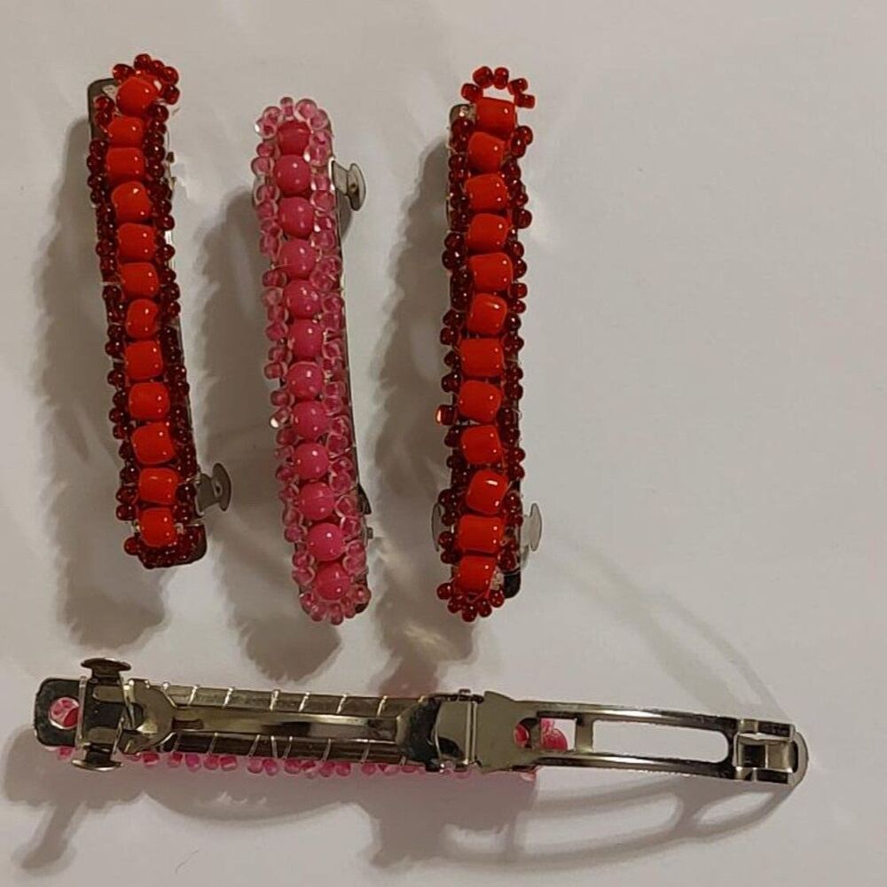 Set of 4 VTG Retro Y2K 90s 80s Style Hand Beaded Red Pink Hair Clips Barrettes